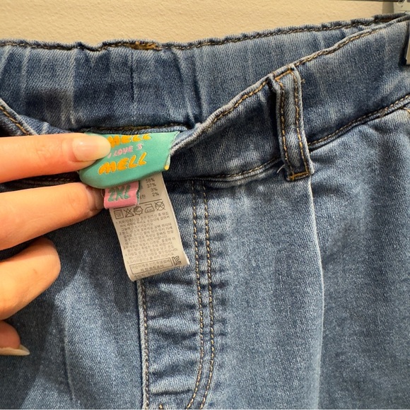 I Love J - Denim Jeans Kids Stitched Green,Red,Yellow Design Size 2 XL - Picture 3 of 6